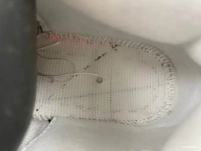 Reps LUCY DR5415-102 x 4 Red SB Sapphire Jordan 0612